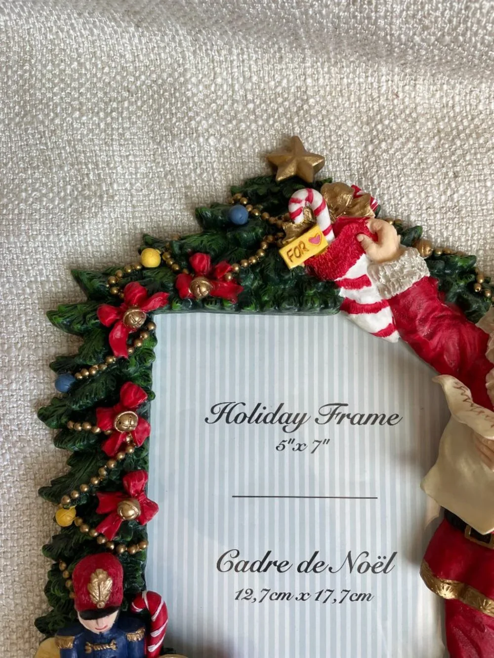Vintage Ornate 3D Resin Christmas Santa Toys Picture Frame Fits 5x7” Photo NIB